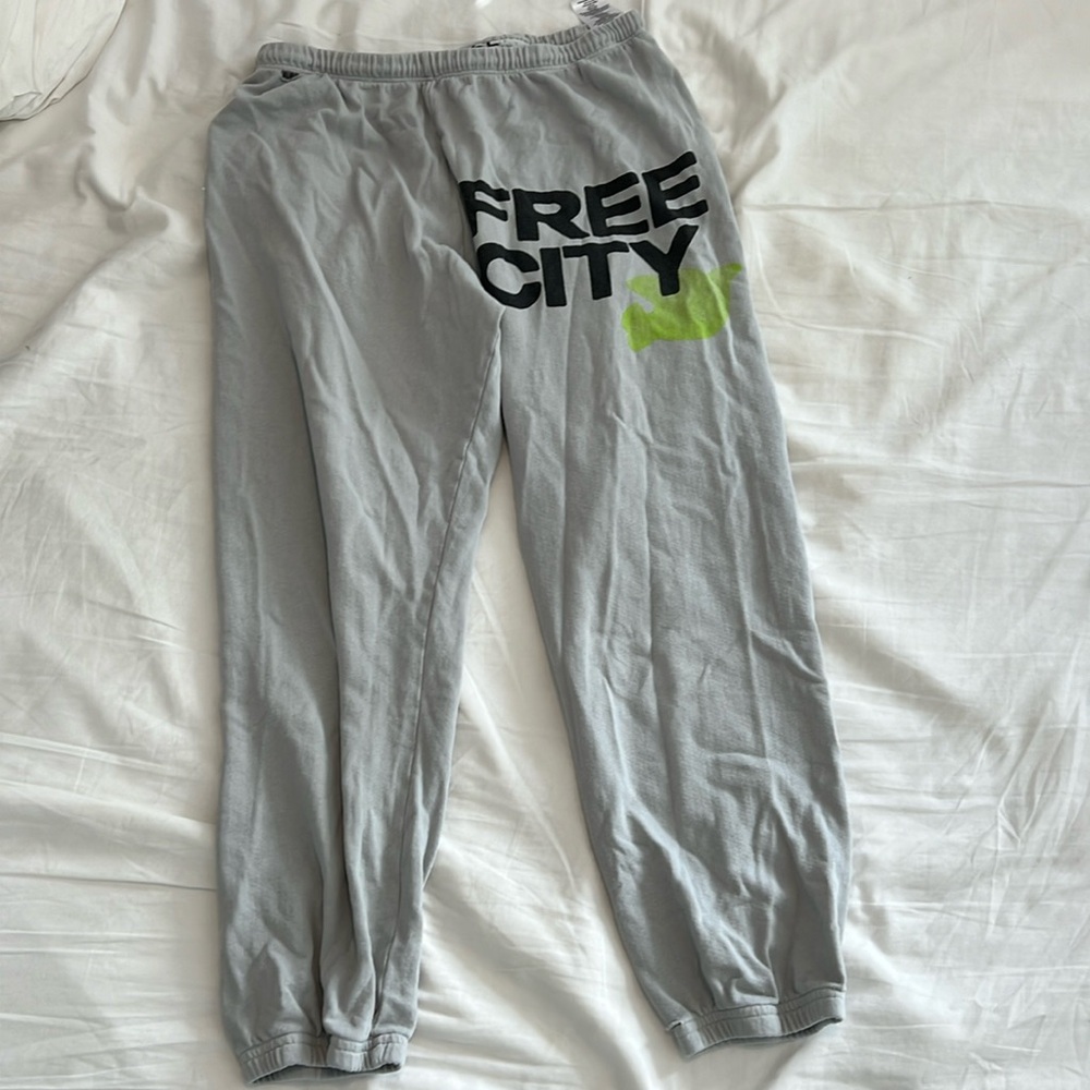 FREE CITY grey sweatpants